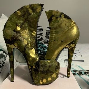 Green army platform stilettos